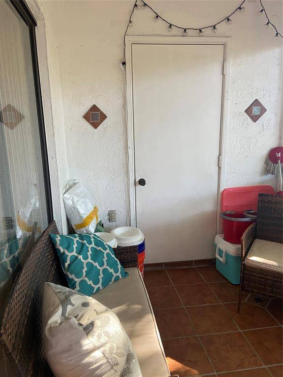 Coral Springs, FL 33071,9641 Riverside Dr #F1