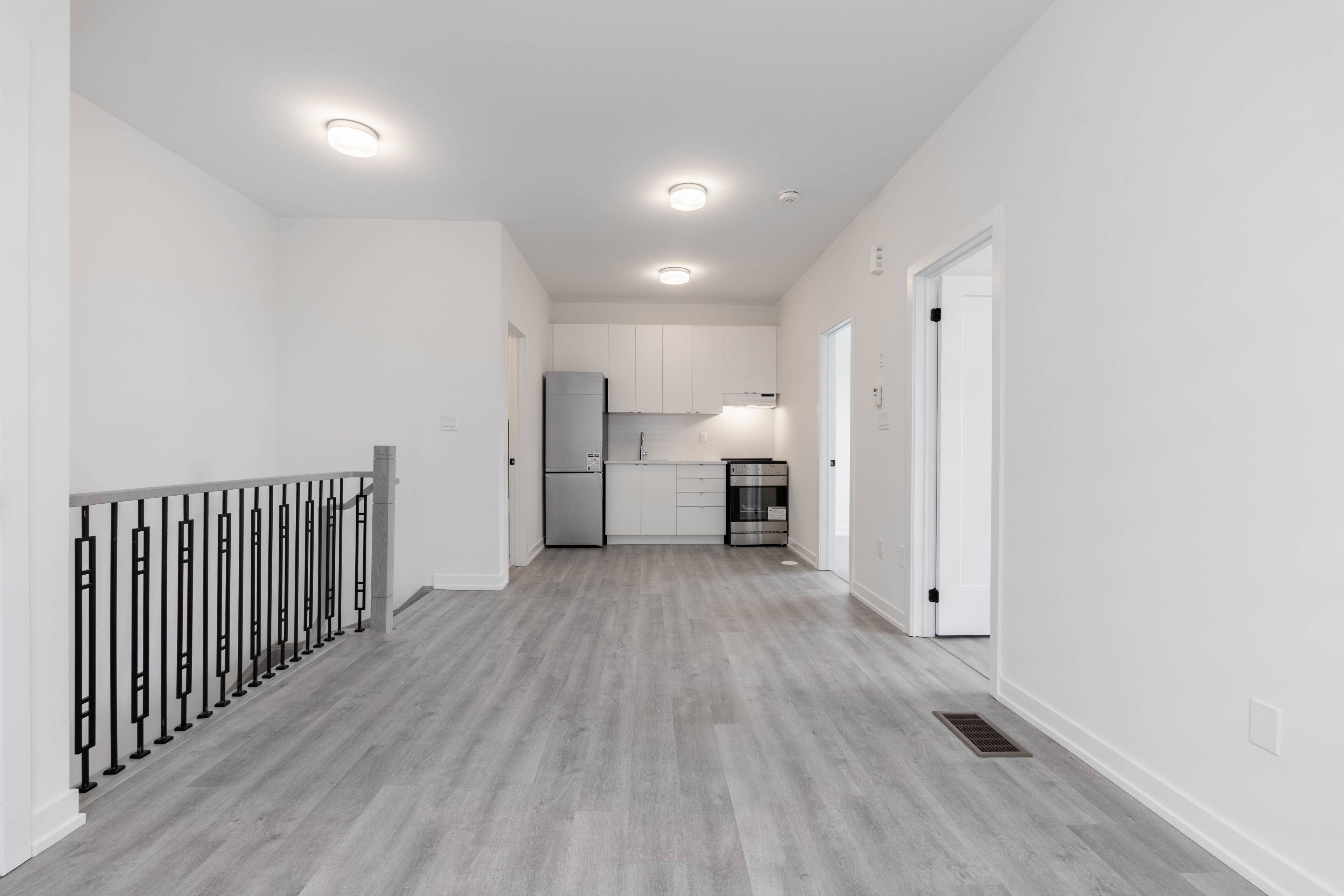 Markham, ON L6B 0V2,52 Rustle Woods AVE #Coach House