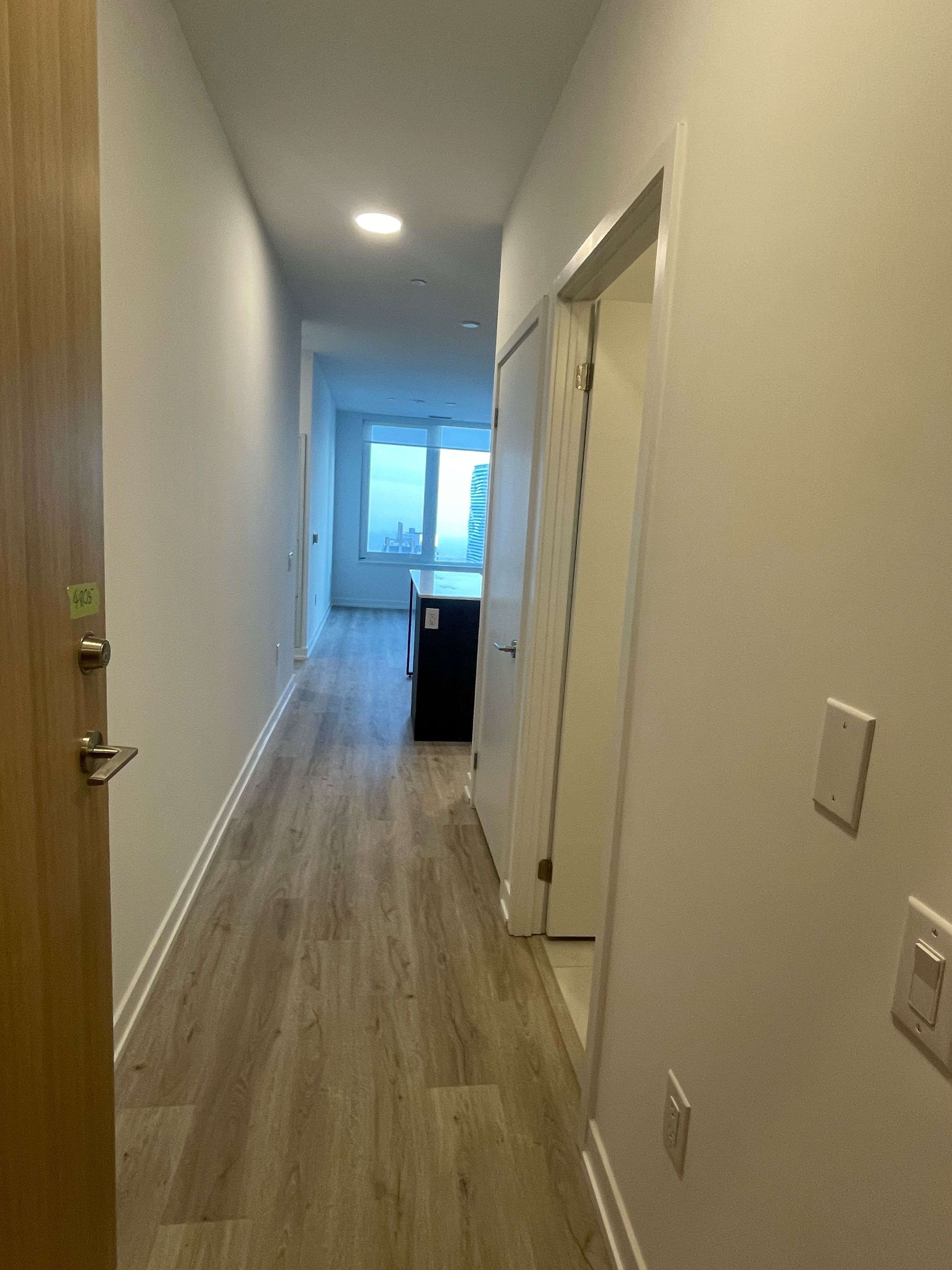 Mississauga, ON L5B 0P6,395 Square One DR #4805