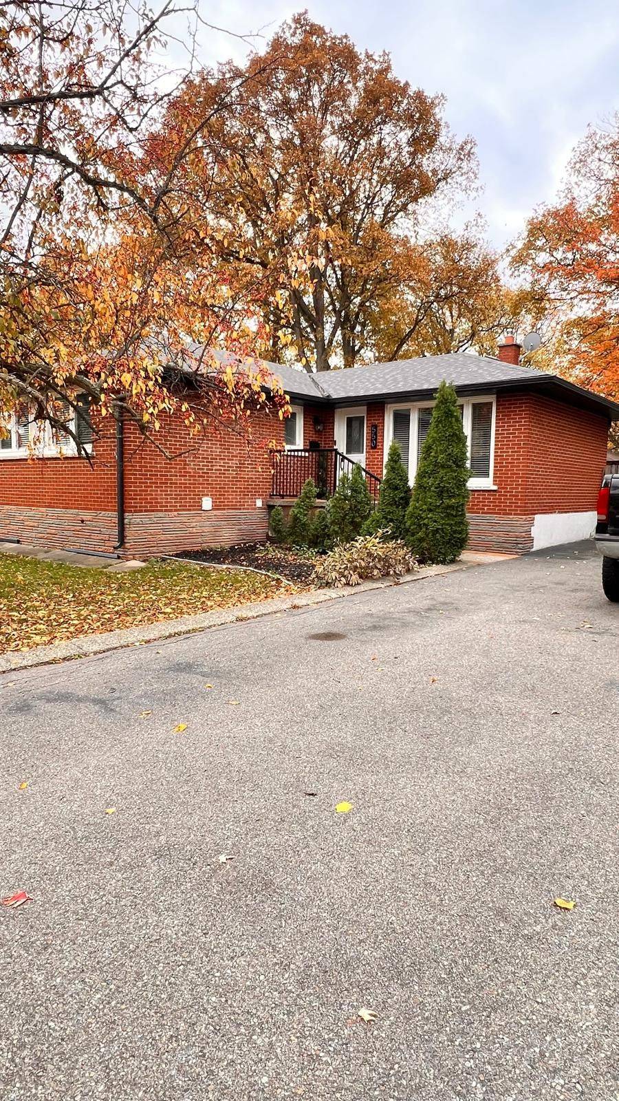 Oakville, ON L6L 4A7,550 Third Line