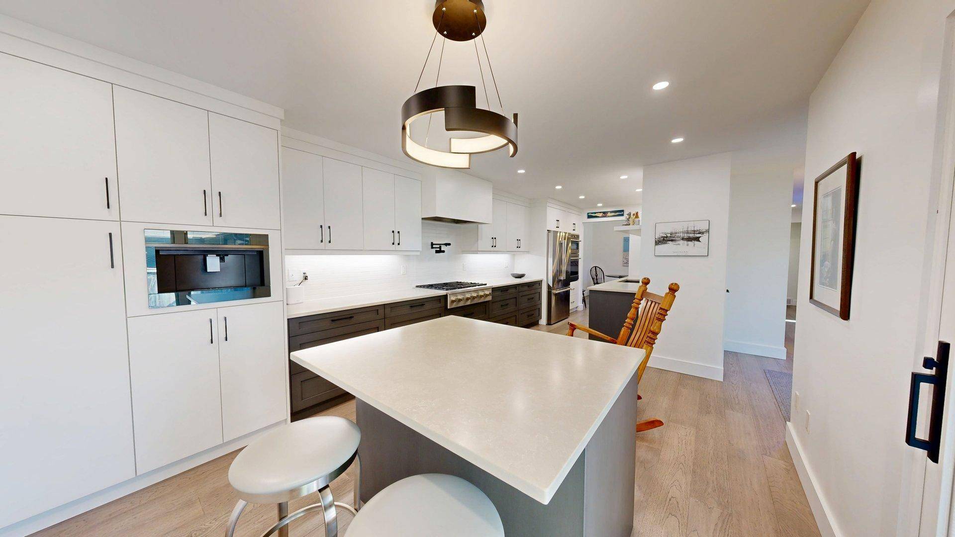 London South, ON N6J 3M8,527 TOPPING LN