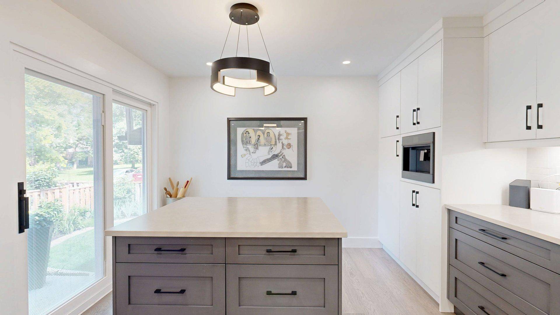 London South, ON N6J 3M8,527 TOPPING LN