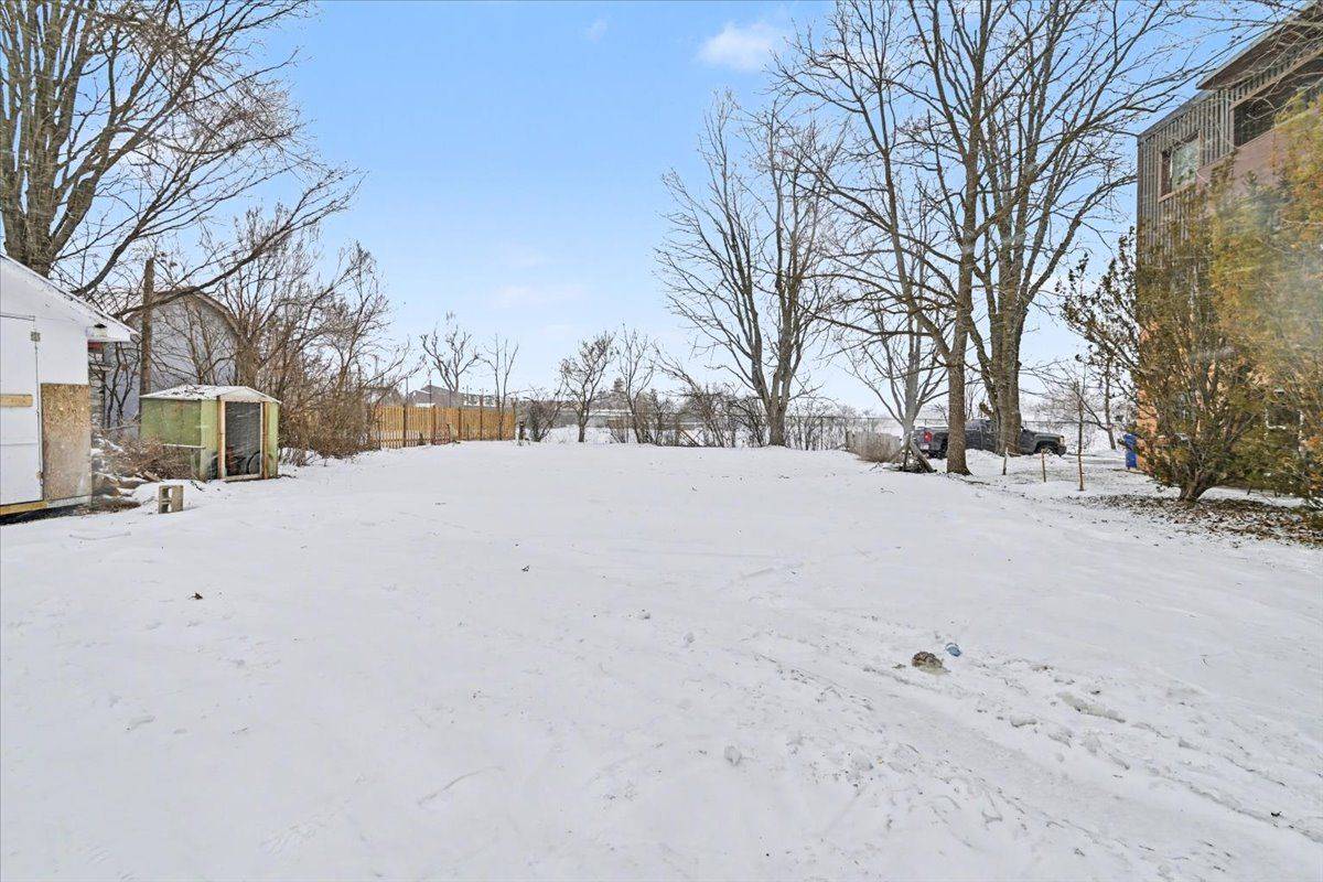 Kawartha Lakes, ON K9V 1T7,157 Lindsay ST S