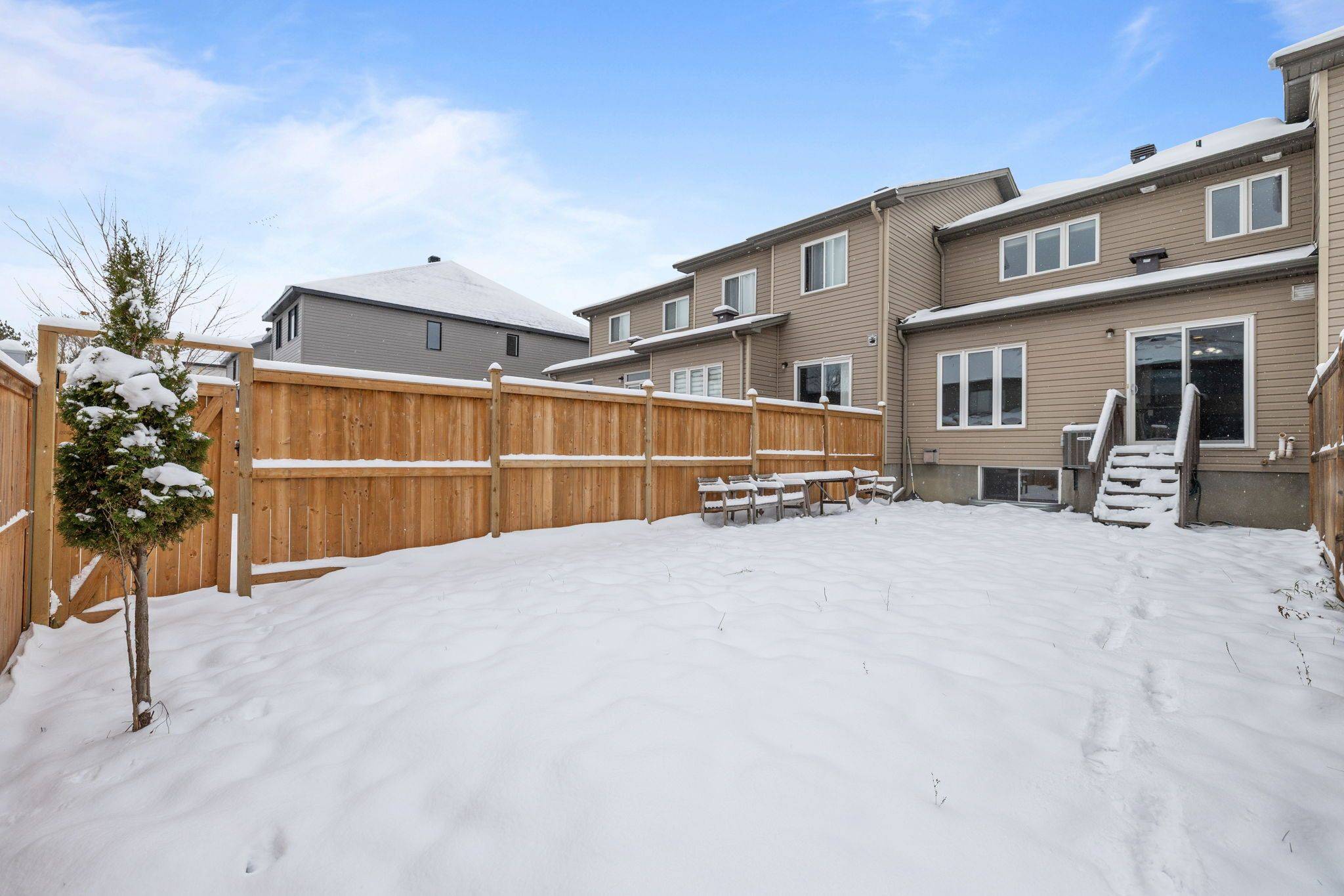 Blossom Park - Airport And Area, ON K4M 0B6,431 Haresfield CT