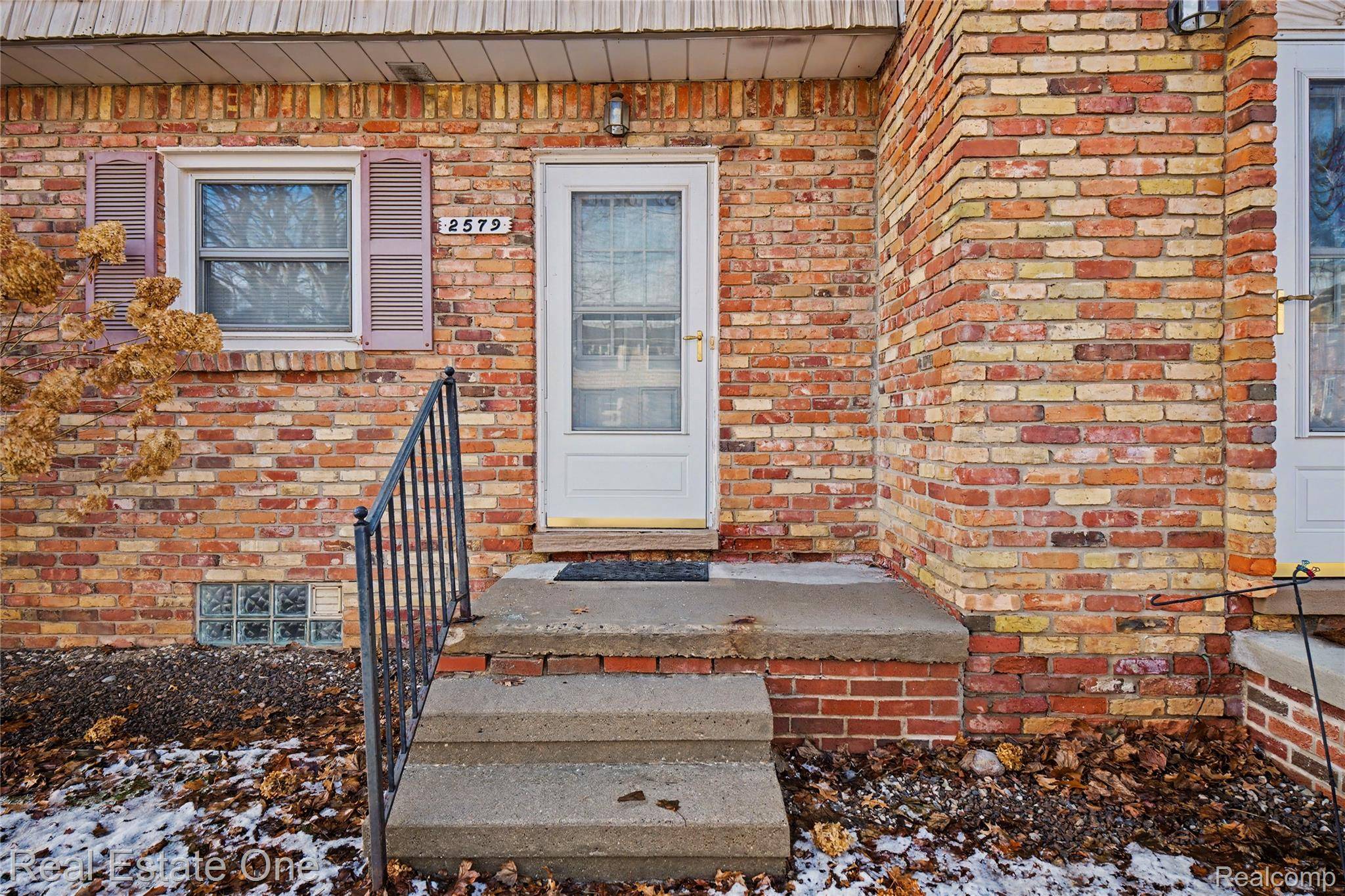 Commerce Twp, MI 48390,2579 Kingstowne DR