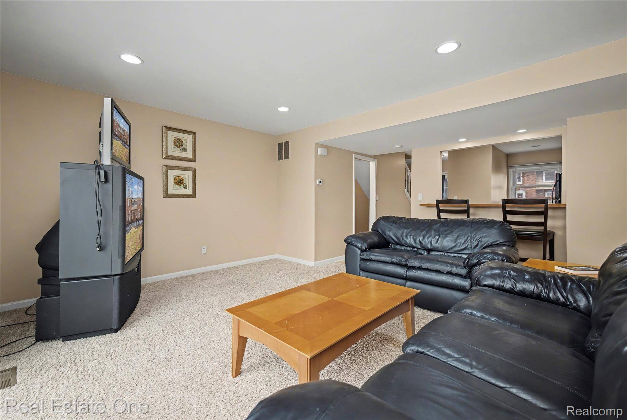 Commerce Twp, MI 48390,2579 Kingstowne DR