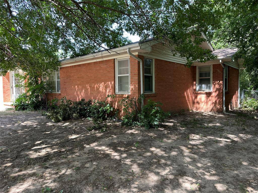 Bowie, TX 76230,610 Cooper Street