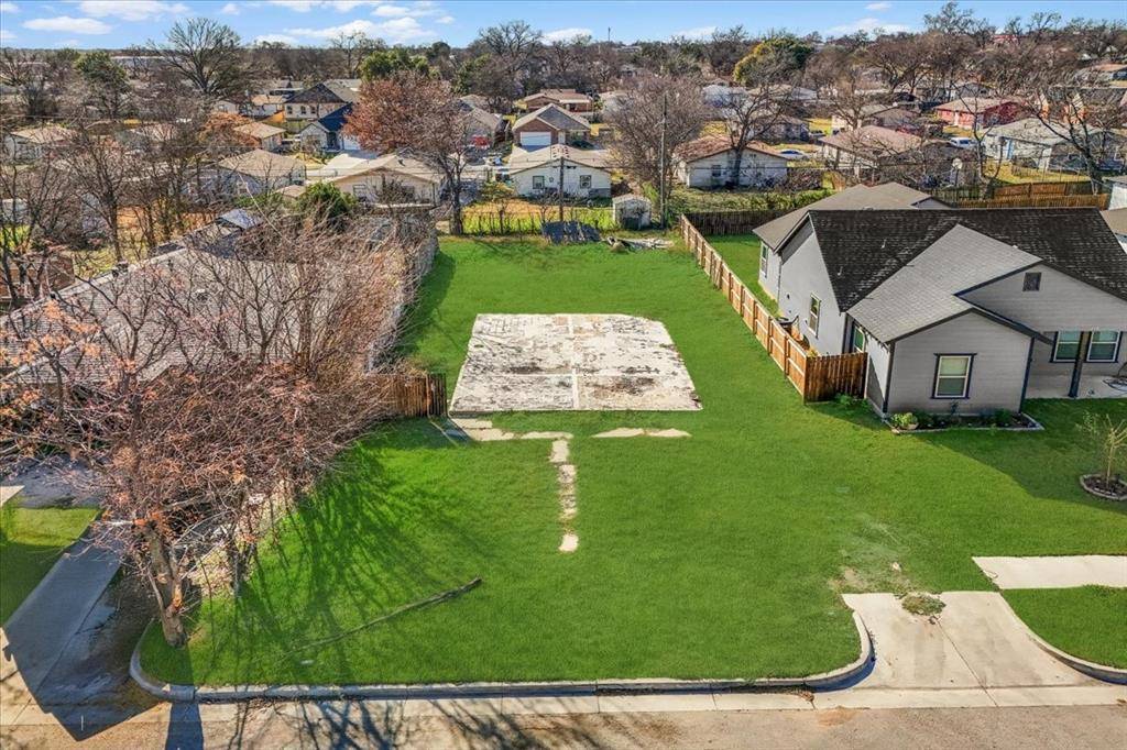 Fort Worth, TX 76104,1020 E Lowden