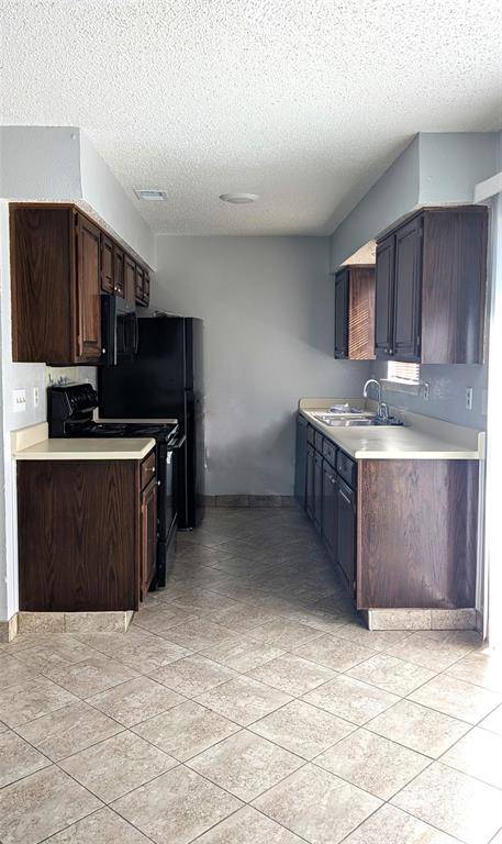 Cedar Hill, TX 75104,913 Vedral Place