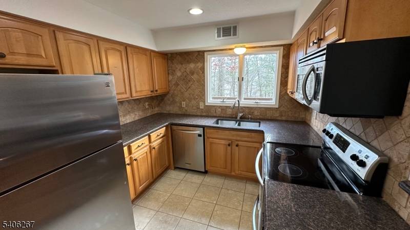 Jefferson Twp., NJ 07438,3 Preston King Trl