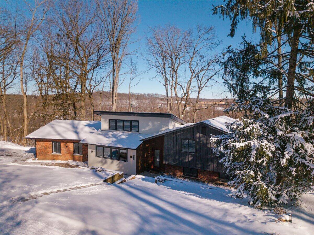 Ann Arbor, MI 48104,333 Riverview DR