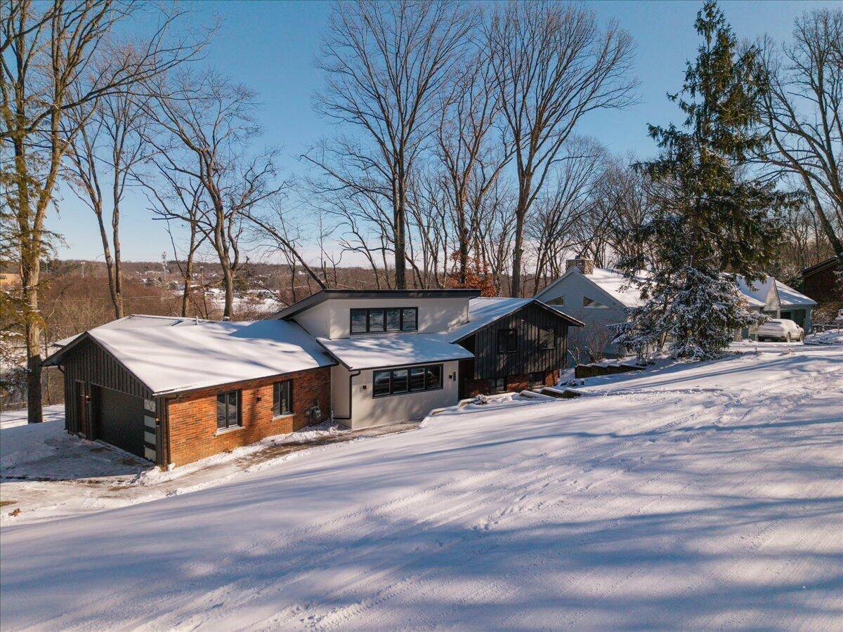 Ann Arbor, MI 48104,333 Riverview DR