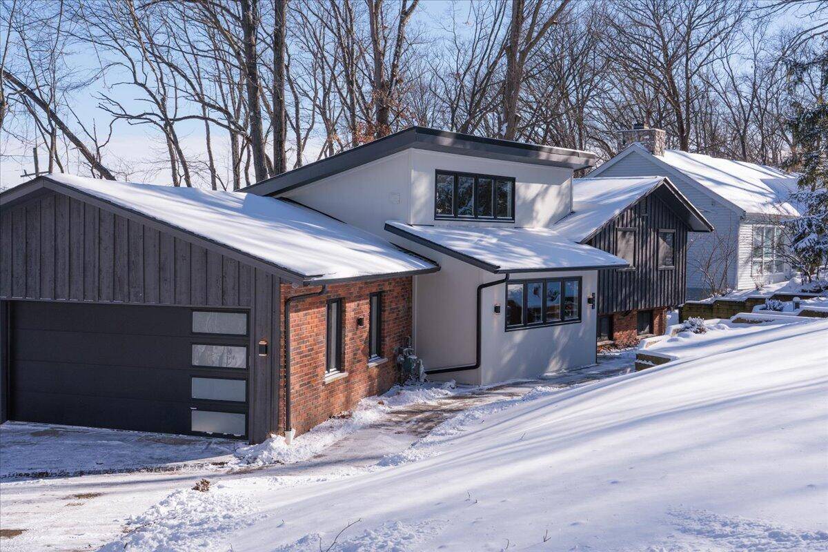 Ann Arbor, MI 48104,333 Riverview DR