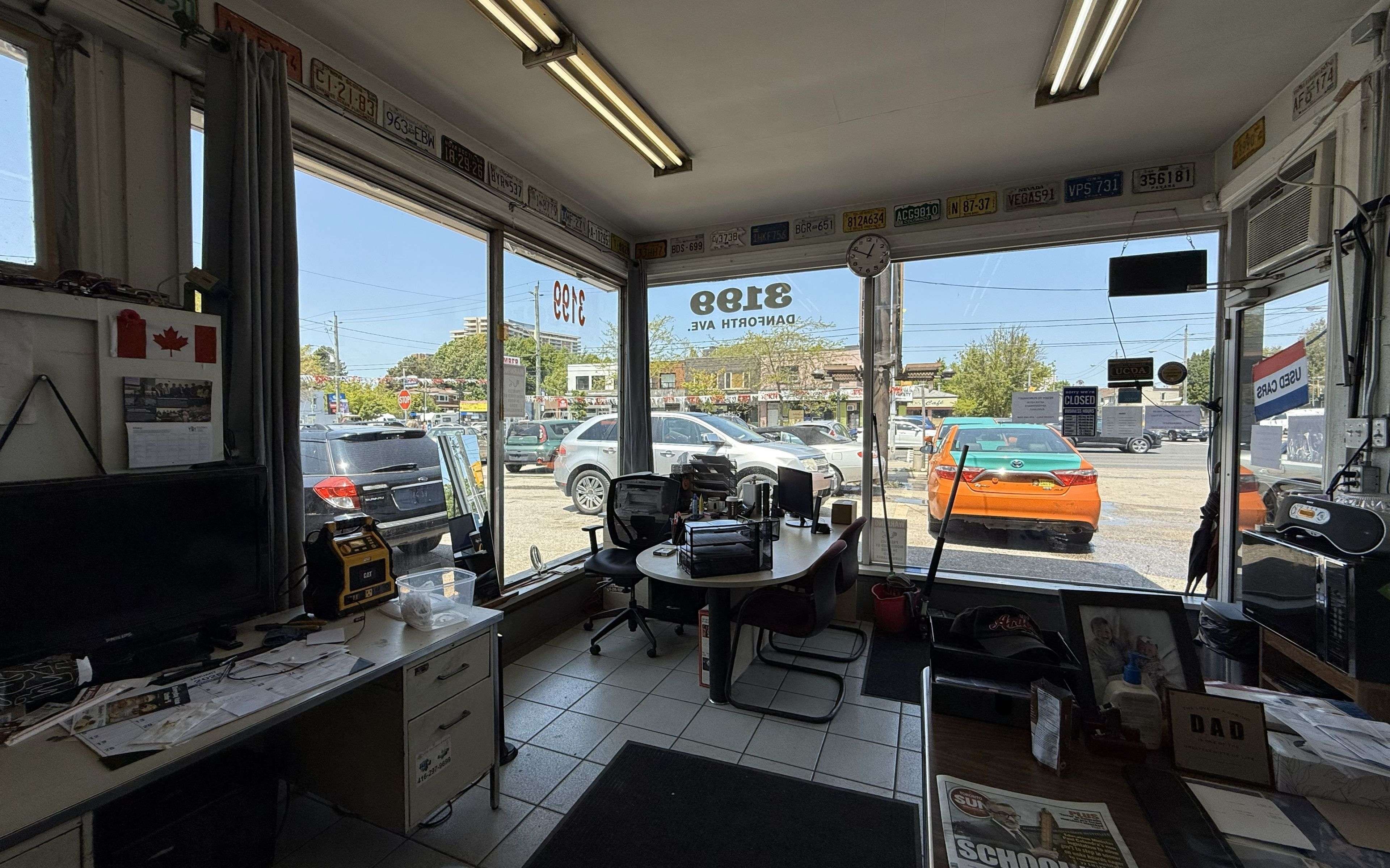 Toronto E06, ON M1L 1B8,3199 Danforth AVE #2