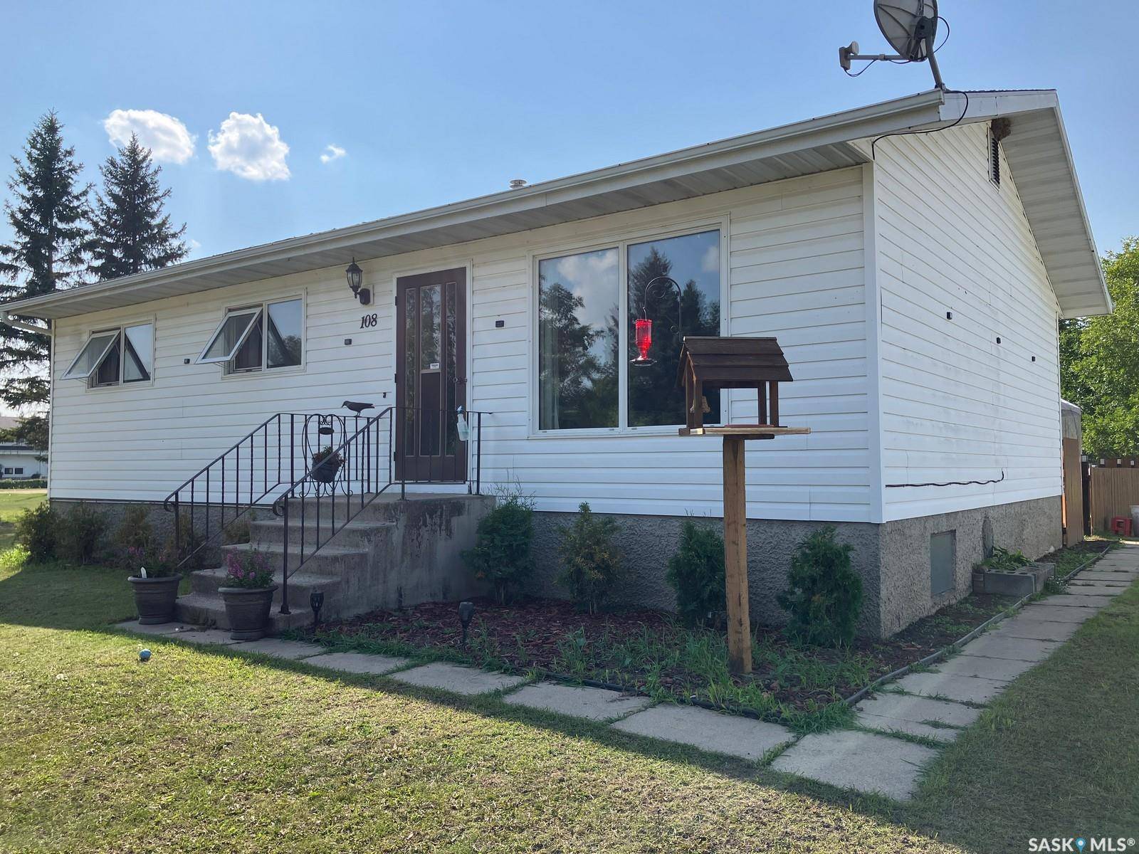 Smeaton, SK S0J 2J0,108 2nd STREET E