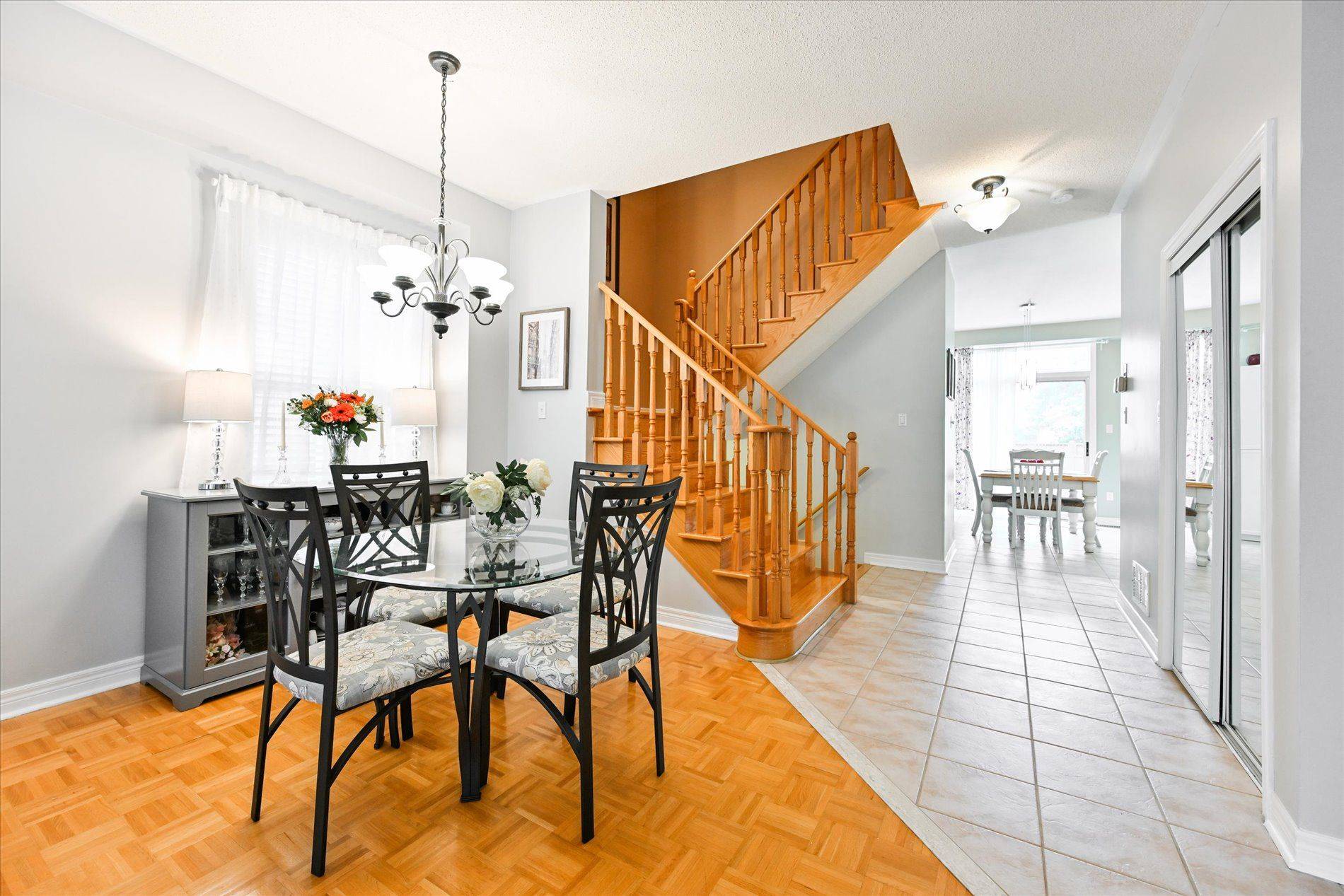 Mississauga, ON L5M 6Y9,3512 Positano PL