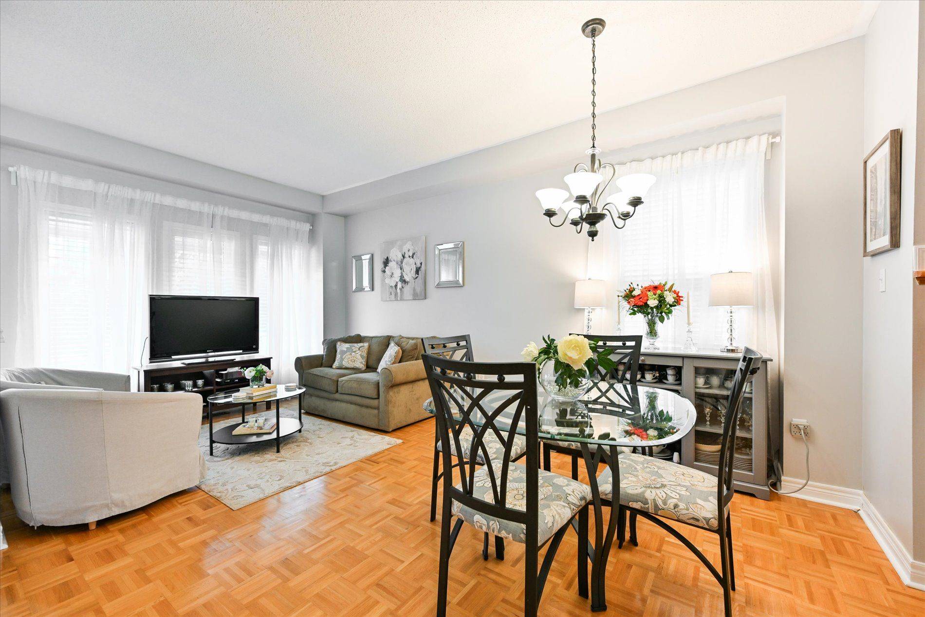 Mississauga, ON L5M 6Y9,3512 Positano PL