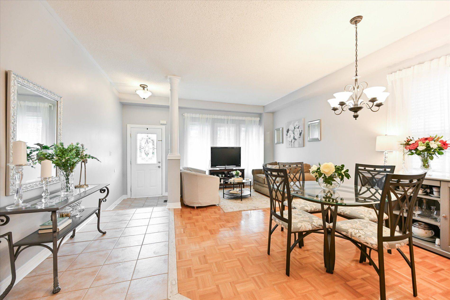 Mississauga, ON L5M 6Y9,3512 Positano PL