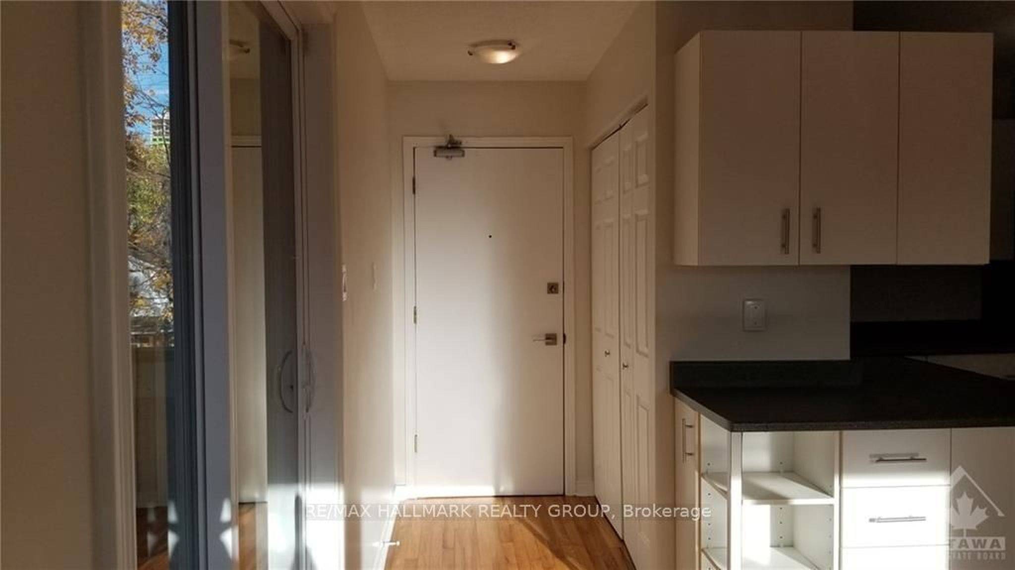 Westboro - Hampton Park, ON K1Z 5H4,346 WINONA AVE #4