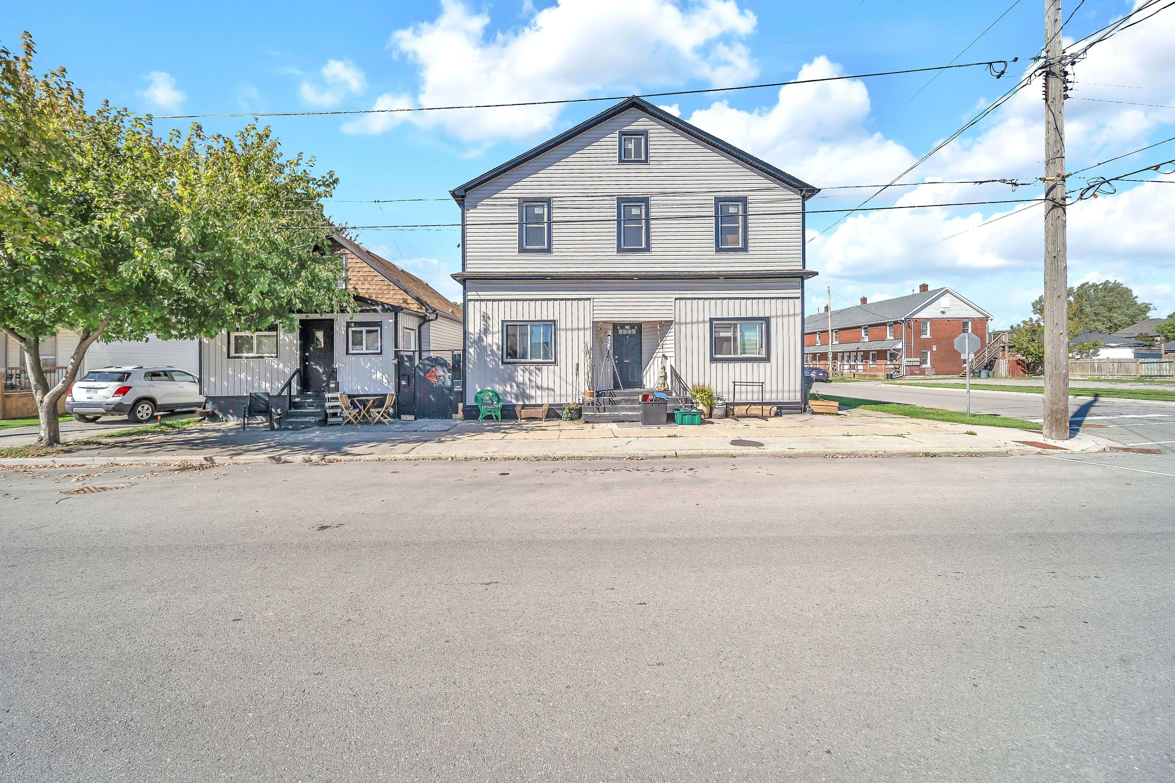 Port Colborne, ON L3K 1Y3,224 MITCHELL ST