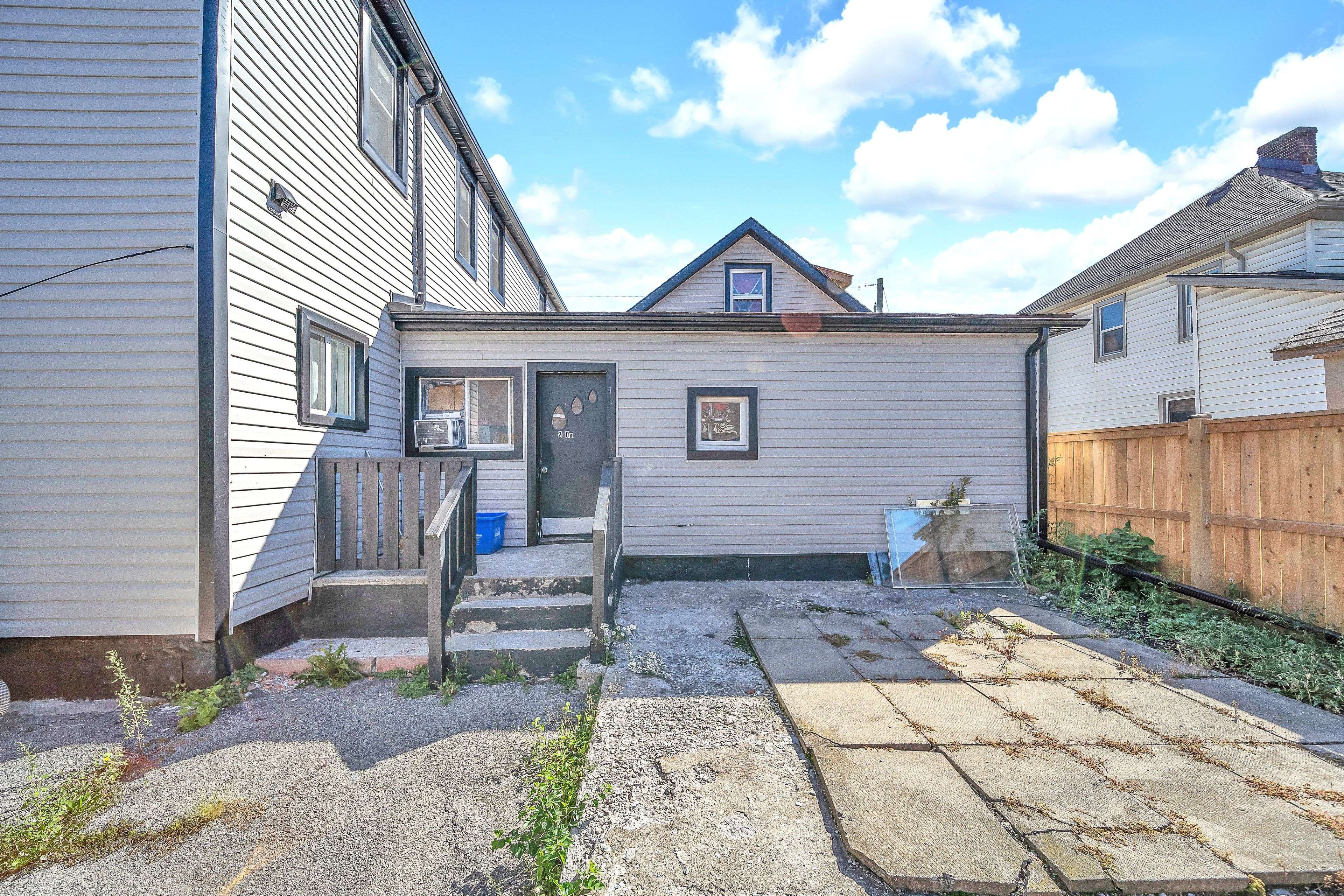 Port Colborne, ON L3K 1Y3,224 MITCHELL ST