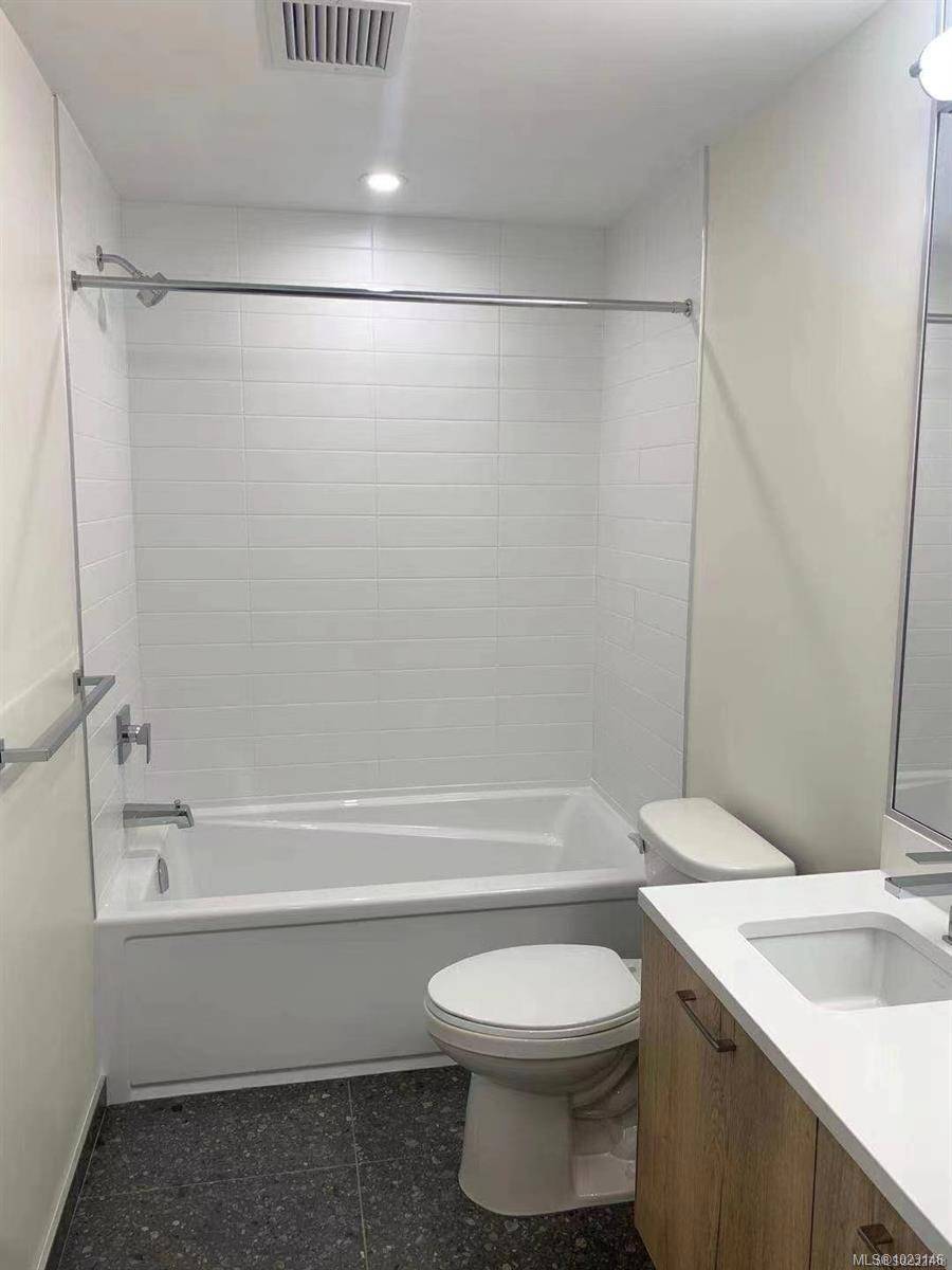 Saanich, BC V8T 3V4,1588 North Dairy Rd #206