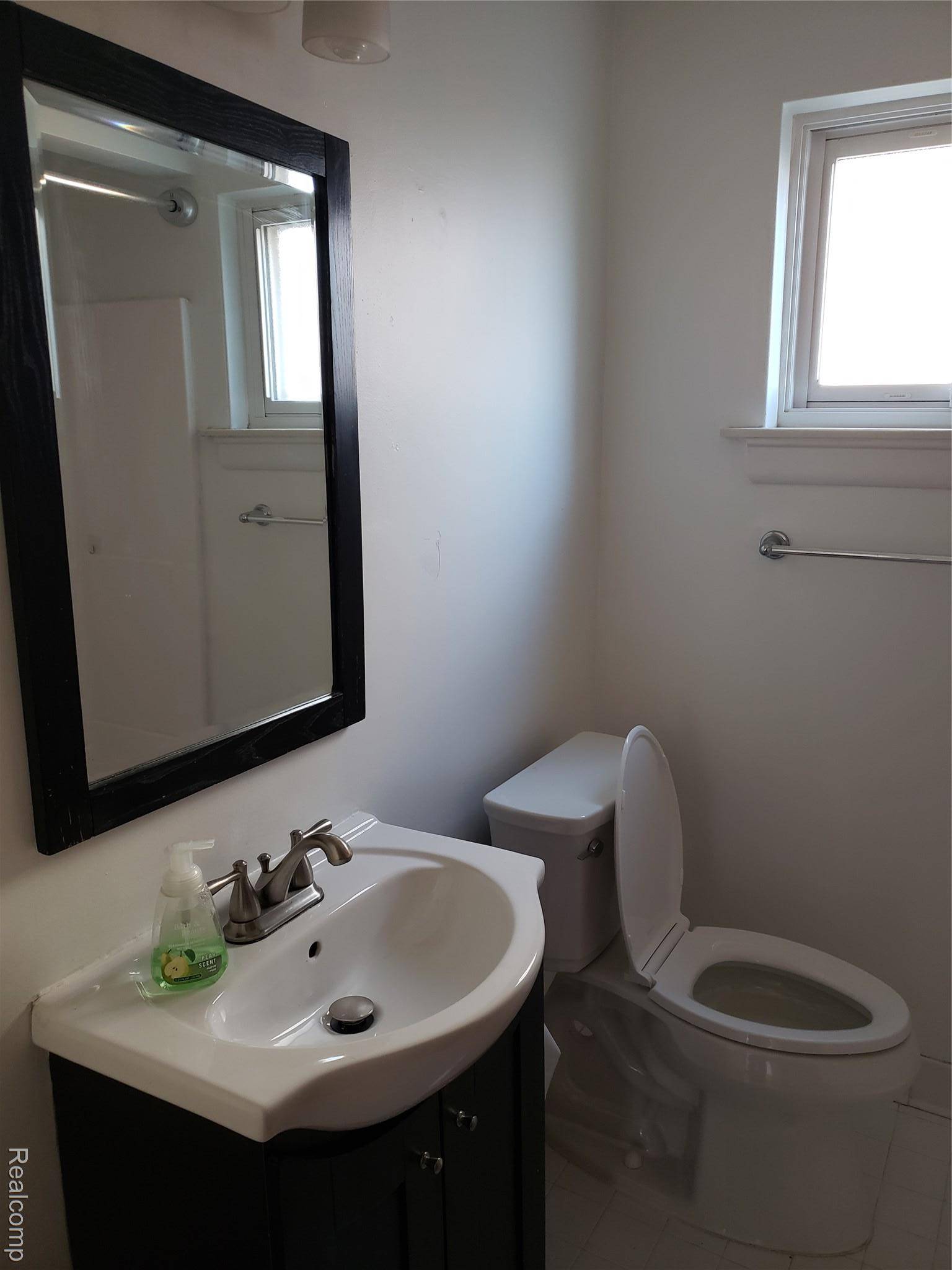 Clawson, MI 48017,310 N Marias AVE