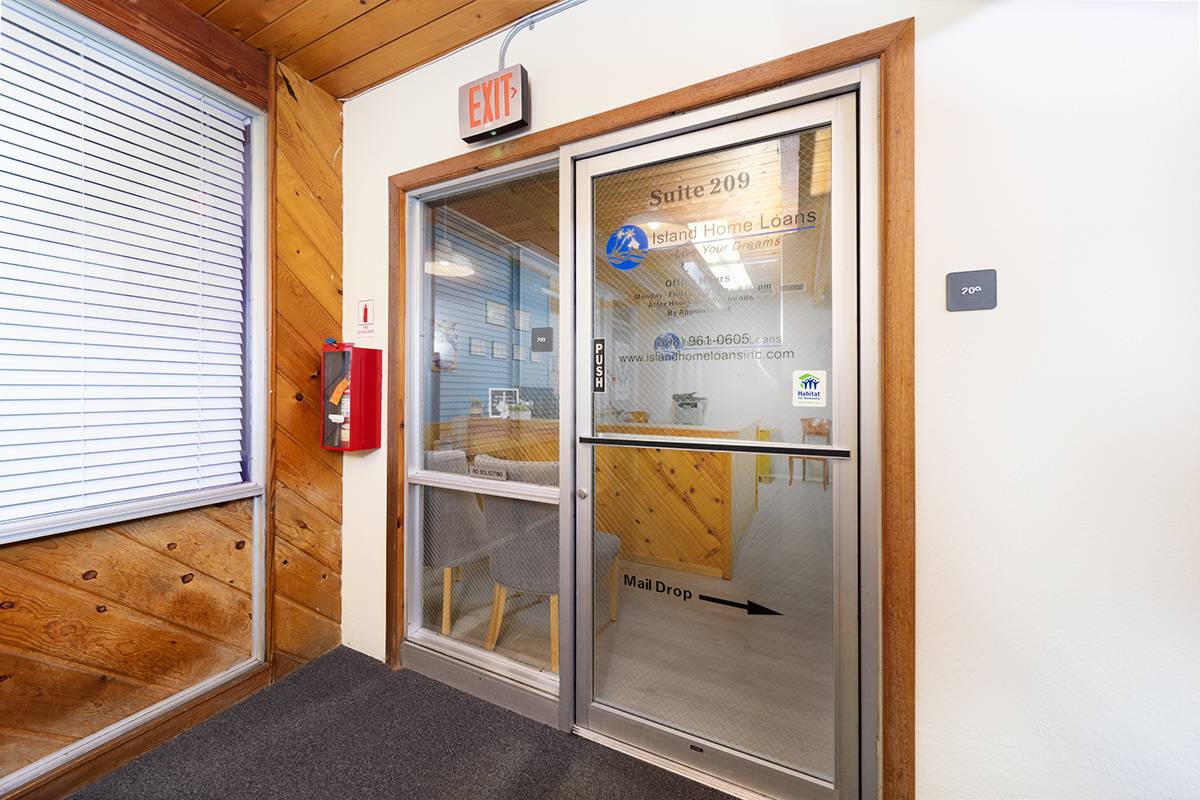 Hilo, HI 96720,688 KINOOLE STREET #209