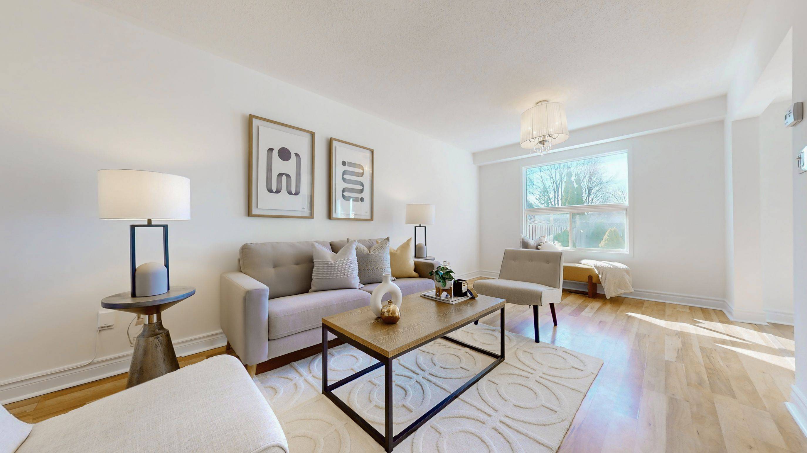 Whitby, ON L1R 2K4,112 Creekwood CRES