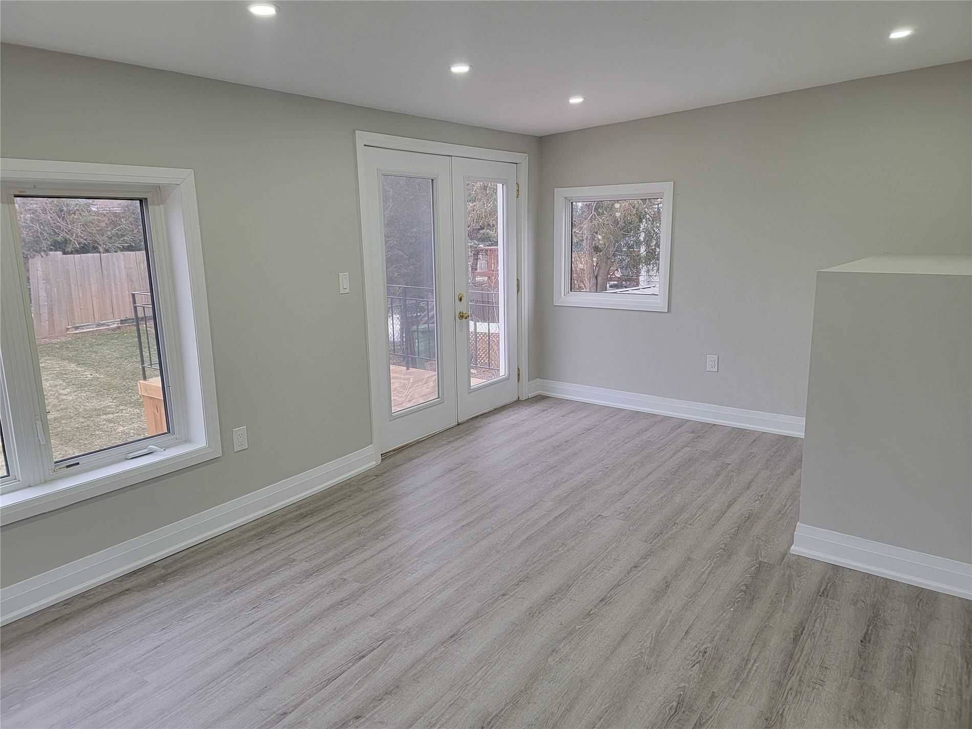 Hamilton, ON L8K 3S5,108 Adair AVE S #UPPER