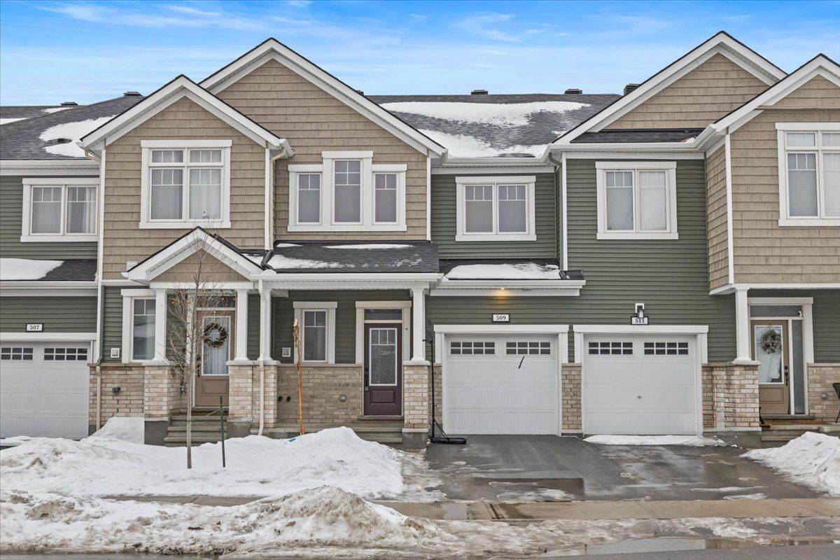 Barrhaven, ON K2J 6W1,509 FLAGSTAFF DR