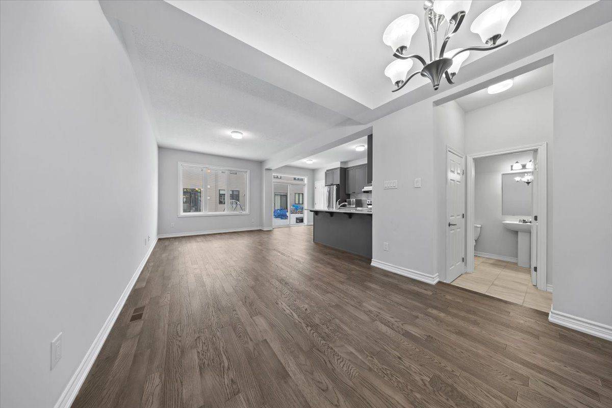 Barrhaven, ON K2J 6W1,509 FLAGSTAFF DR