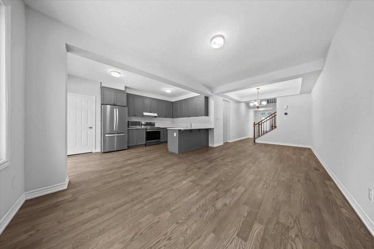 Barrhaven, ON K2J 6W1,509 FLAGSTAFF DR