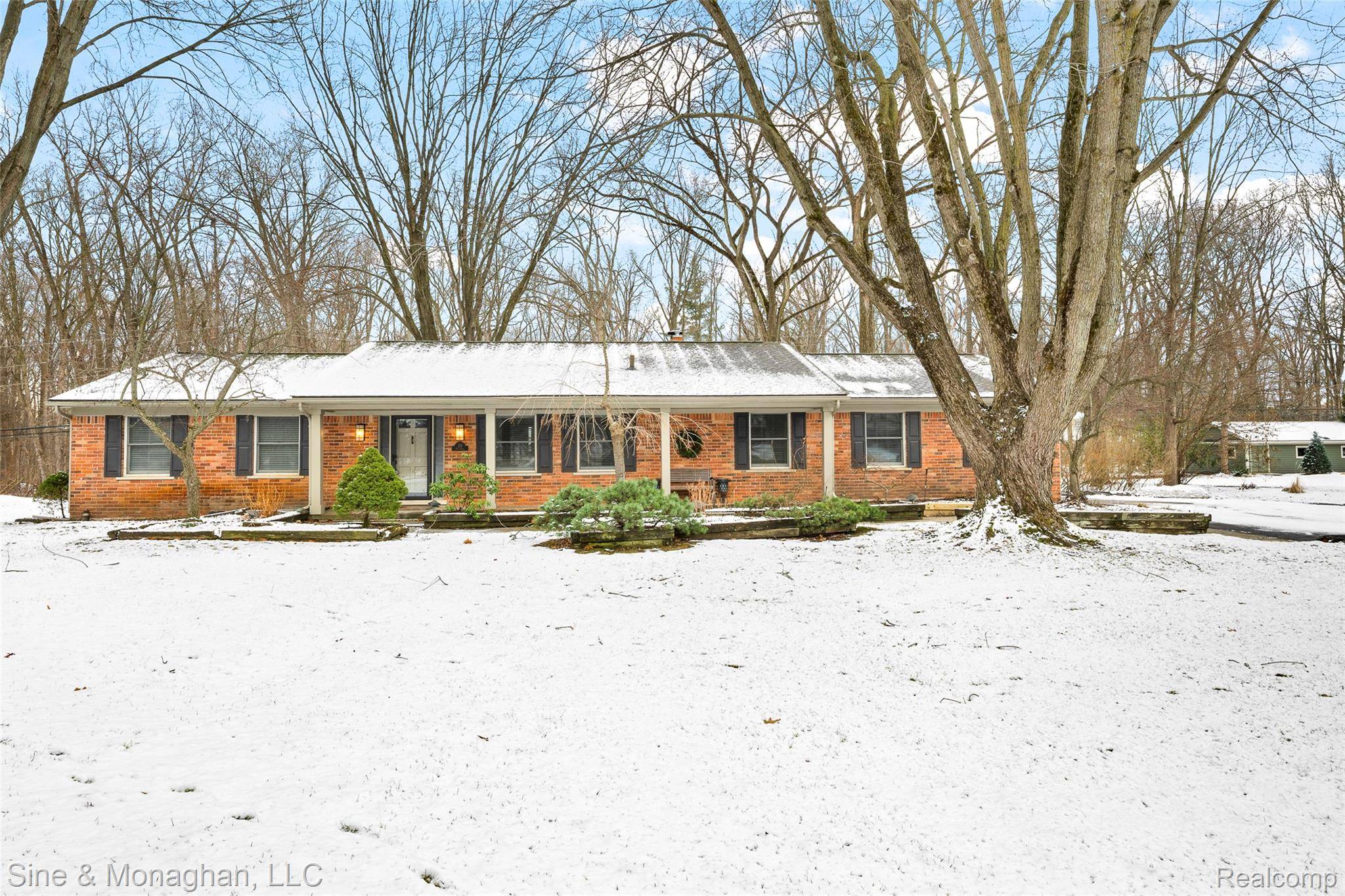 Rochester Hills, MI 48306,210 Mead RD