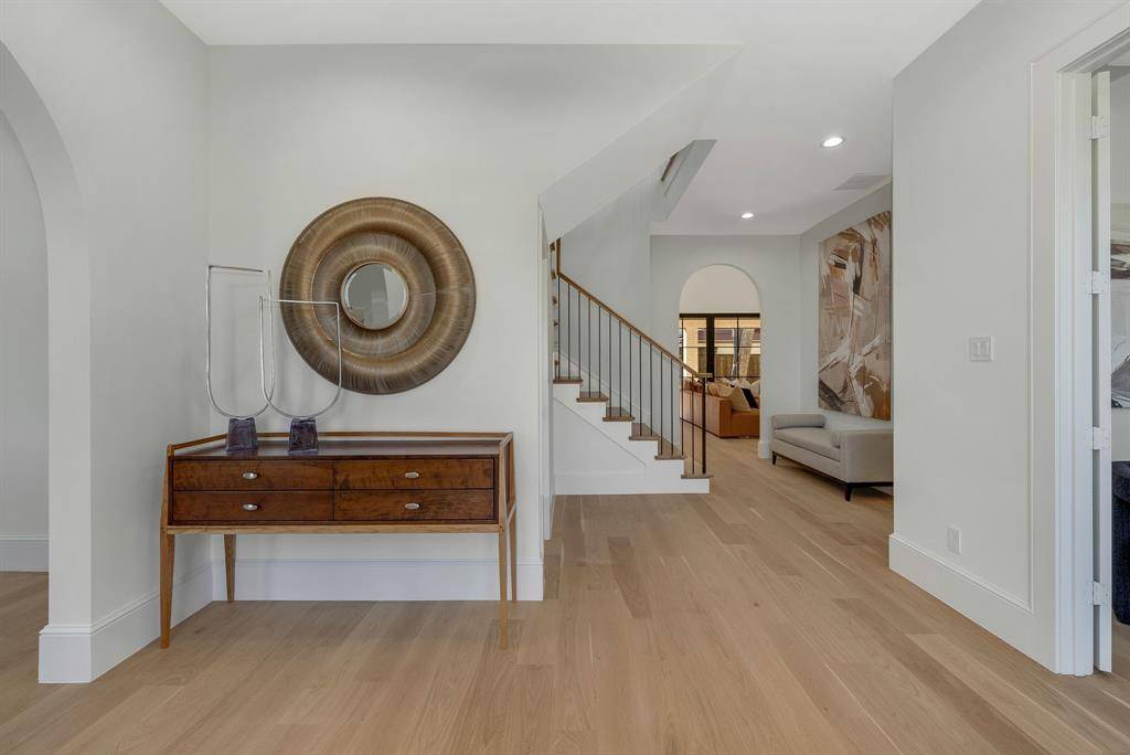 Dallas, TX 75214,7004 Irongate Lane