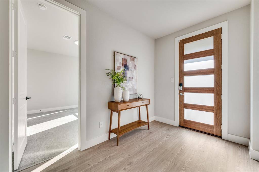 Dallas, TX 75231,8120 Hastings Drive