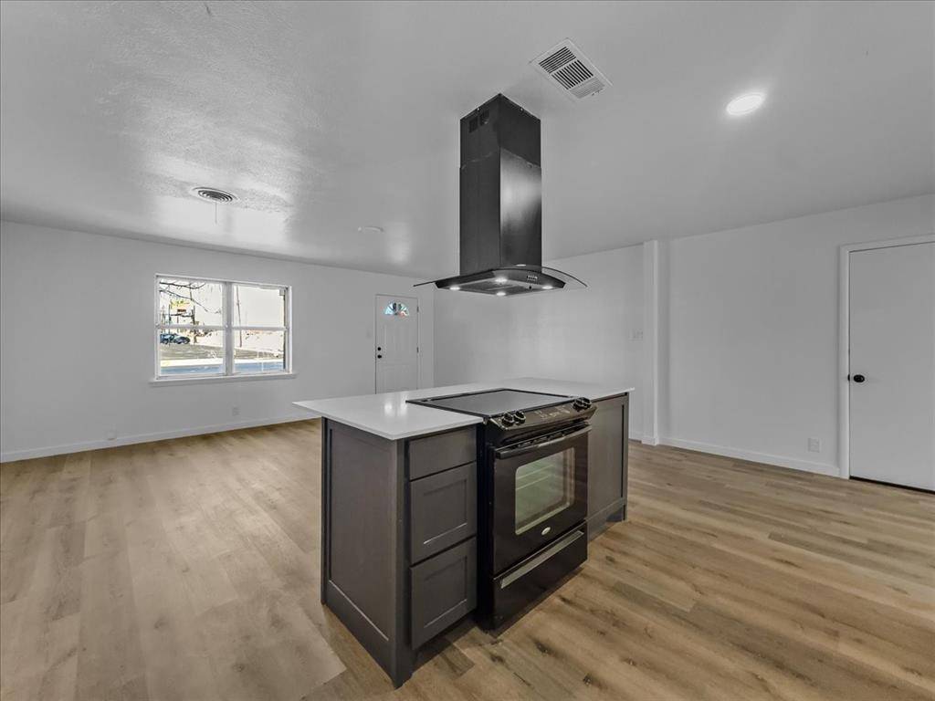 Hurst, TX 76053,1236 Harrison Lane