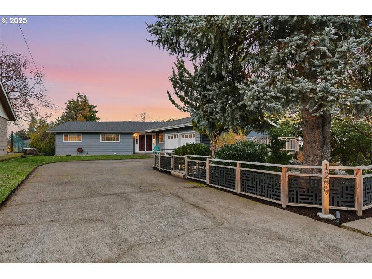 Salem, OR 97302,1299 MARSHALL DR SE