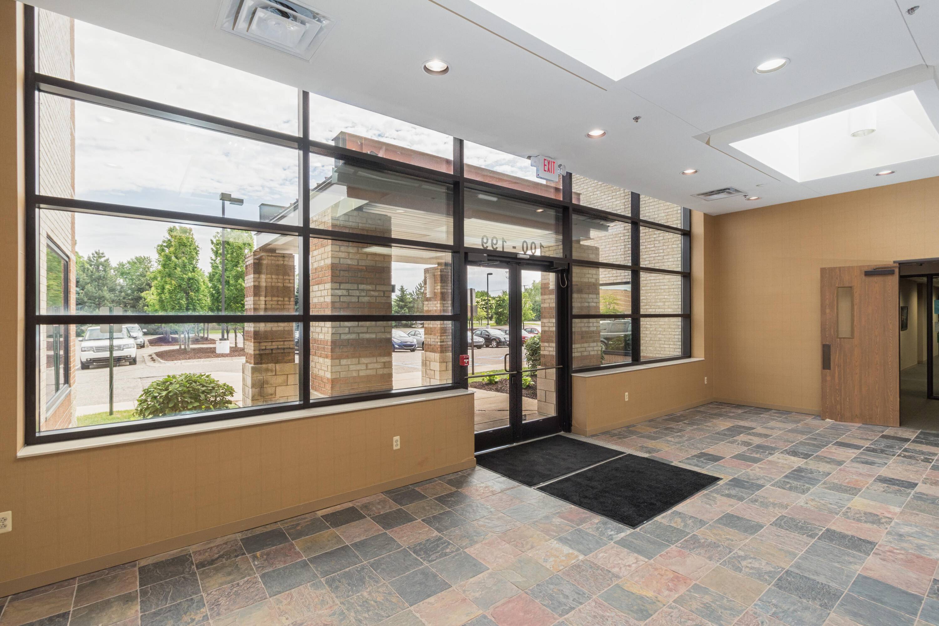 22710 Haggerty RD, Farmington Hills, MI 48335