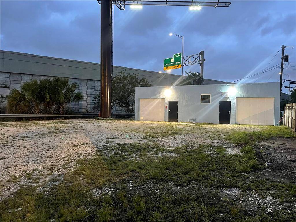 Oakland Park, FL 33309,665 W Prospect Rd