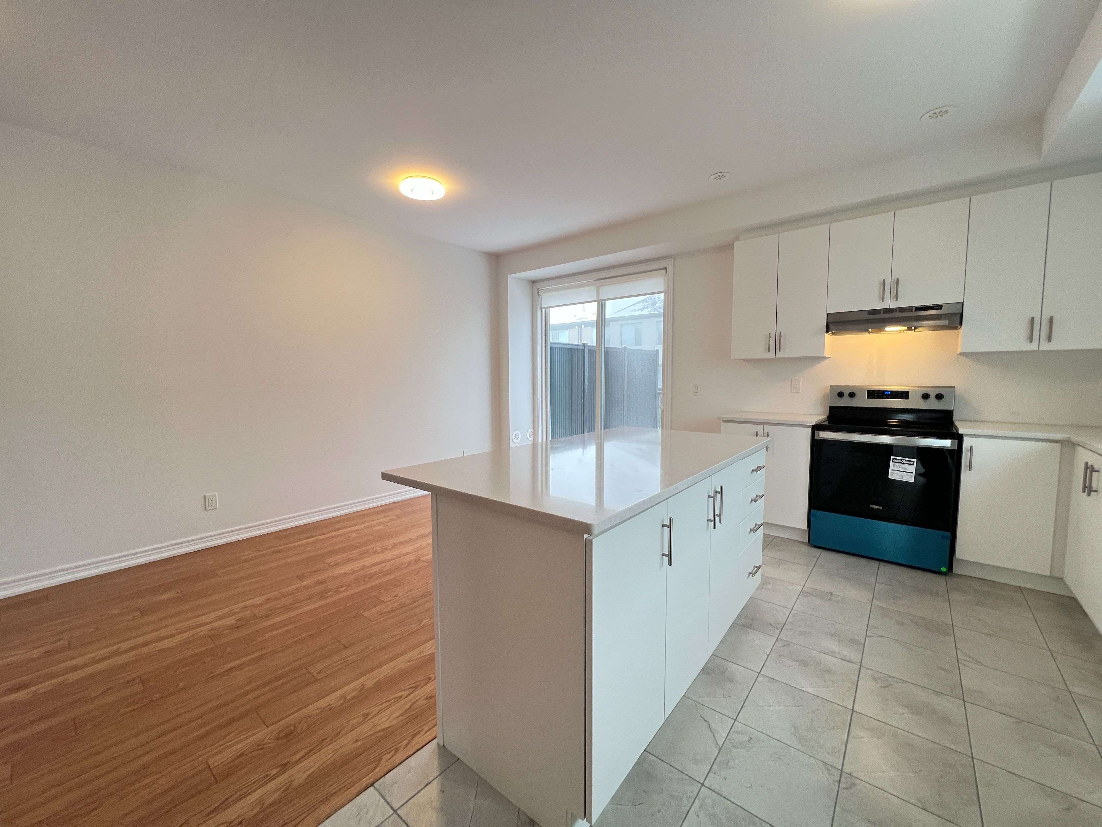 Whitchurch-stouffville, ON L4A 0M5,126 Lageer DR