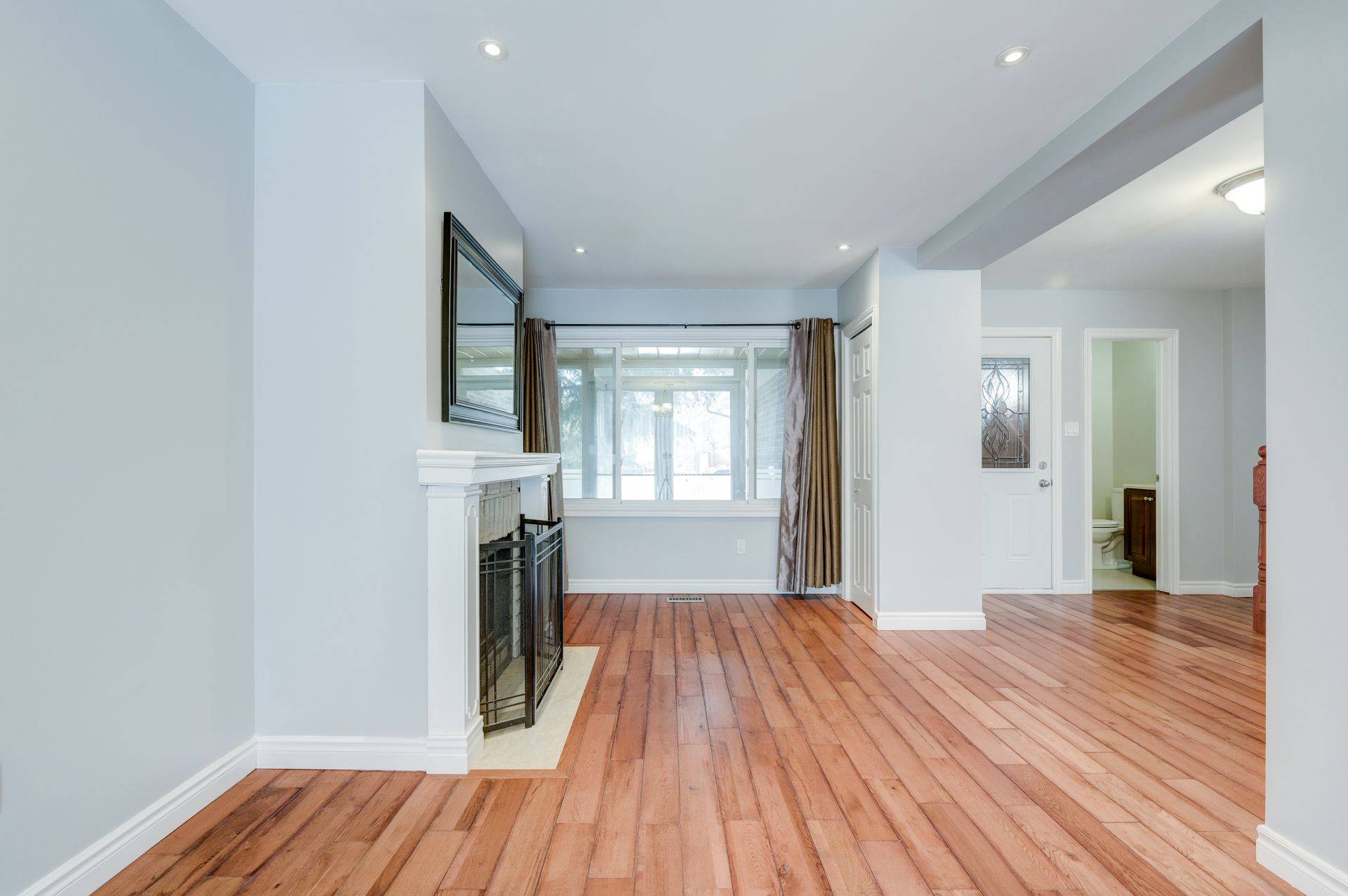 Mississauga, ON L5N 3W1,6359 Plowmans Heath N/A