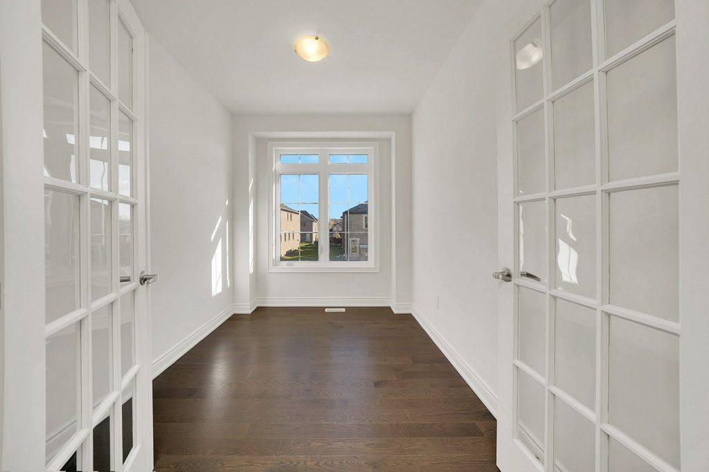 Caledon, ON L7C 0H1,32 James Walker AVE