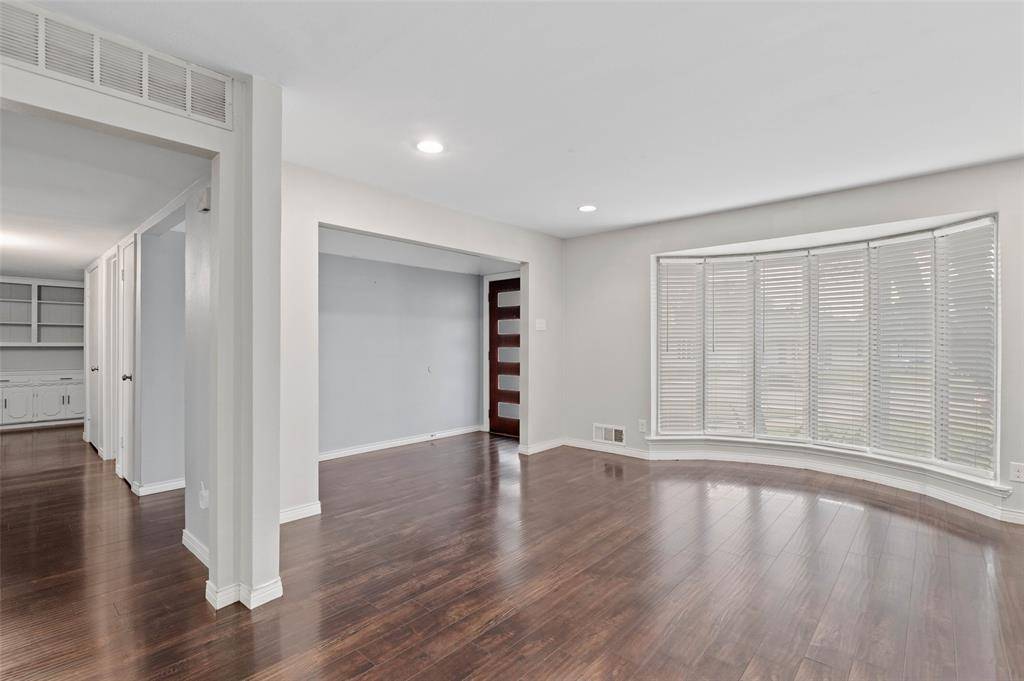 Dallas, TX 75227,5022 Menefee Drive