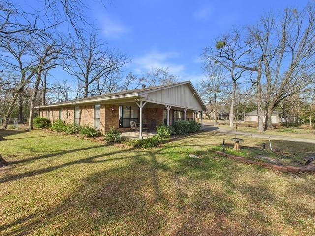 Enchanted Oaks, TX 75156,162 1st Oak Drive
