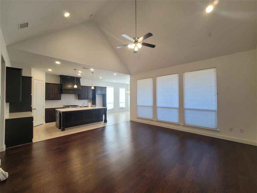 Frisco, TX 75035,8553 Gerbera Daisy Road