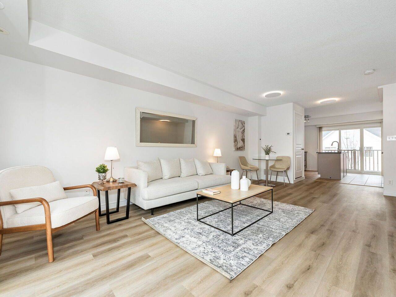 Mississauga, ON L5M 0E5,5050 Intrepid DR #7