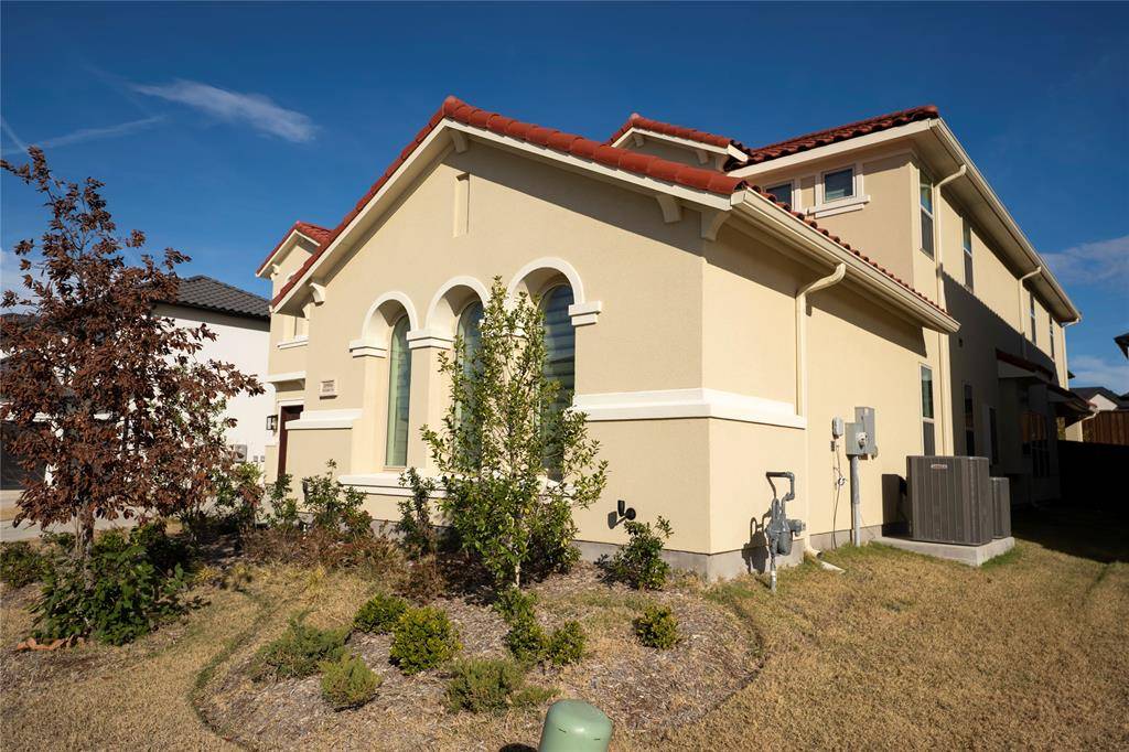 Frisco, TX 75035,10904 Hollydale Road