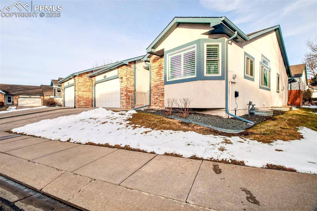 Colorado Springs, CO 80917,3927 Coral PT