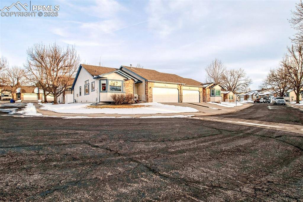 Colorado Springs, CO 80917,3927 Coral PT